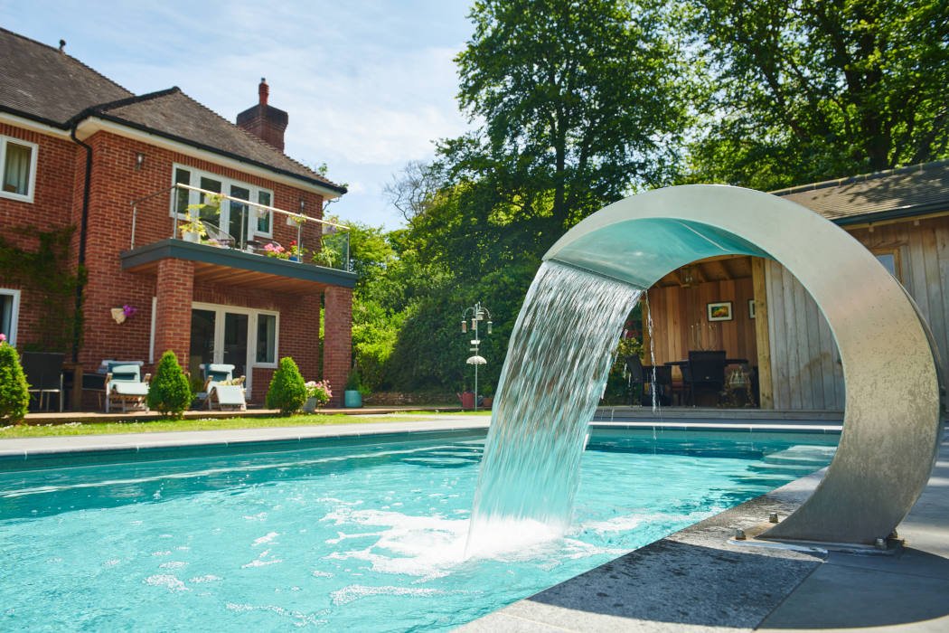 Outdoor-Pool-New-Forest-Hampshire-gallery-image-3