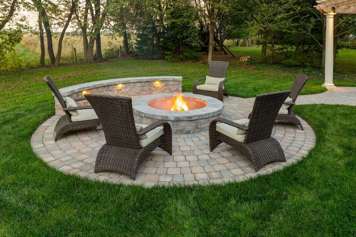 Vakkas-paver-patio-fire-pit-5